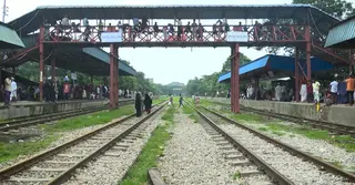 টিকিট কালোবাজারির নতুন কৌশল; জাতীয় পরিচয়পত্র সংগ্রহ করে বিক্রি হচ্ছে টিকিট